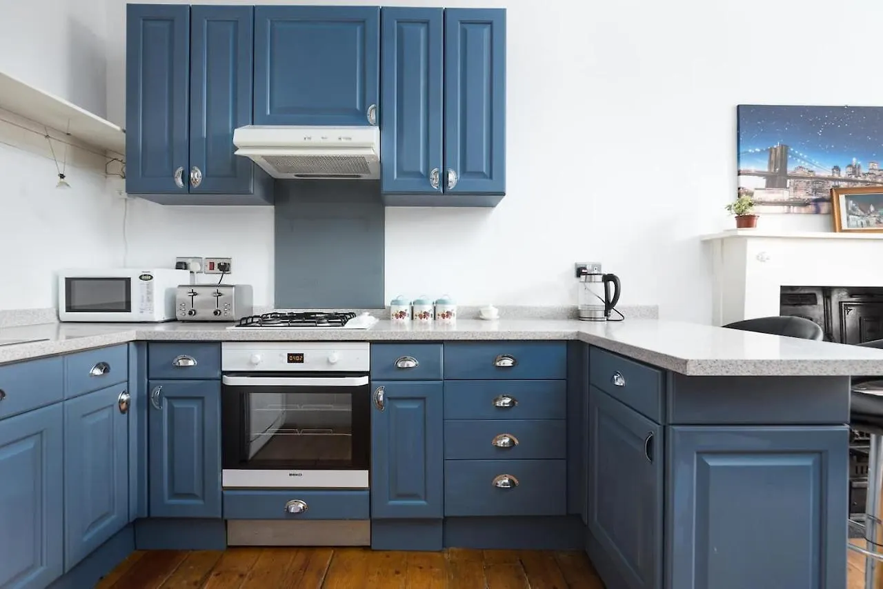 Apartment Pass The Keys Chic & Spacious Georgian Apt In Edinburgh City Centre - Pets Friendly And Free Parking United Kingdom