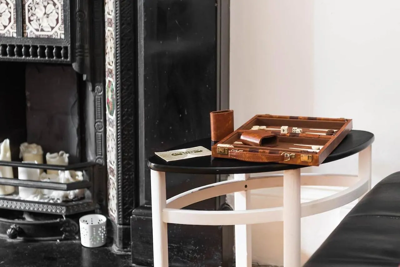 Pass The Keys Chic & Spacious Georgian Apt In Edinburgh City Centre - Pets Friendly And Free Parking