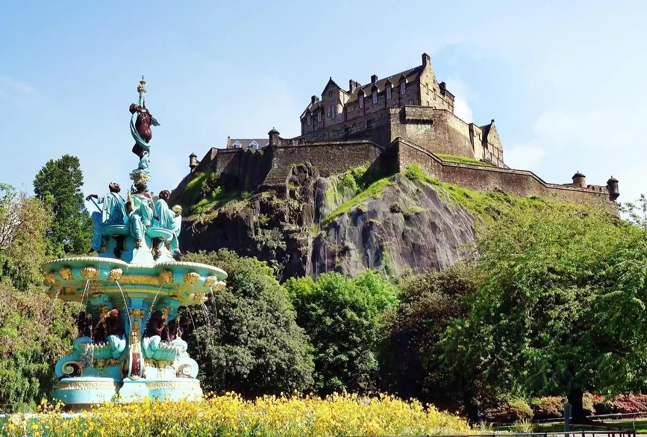 アパート Pass The Keys Chic & Spacious Georgian Apt In Edinburgh City Centre - Pets Friendly And Free Parking